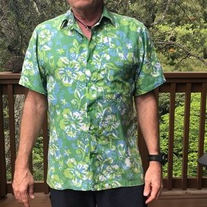 Blue Ginger Hawaiian Aloha Shirt size S